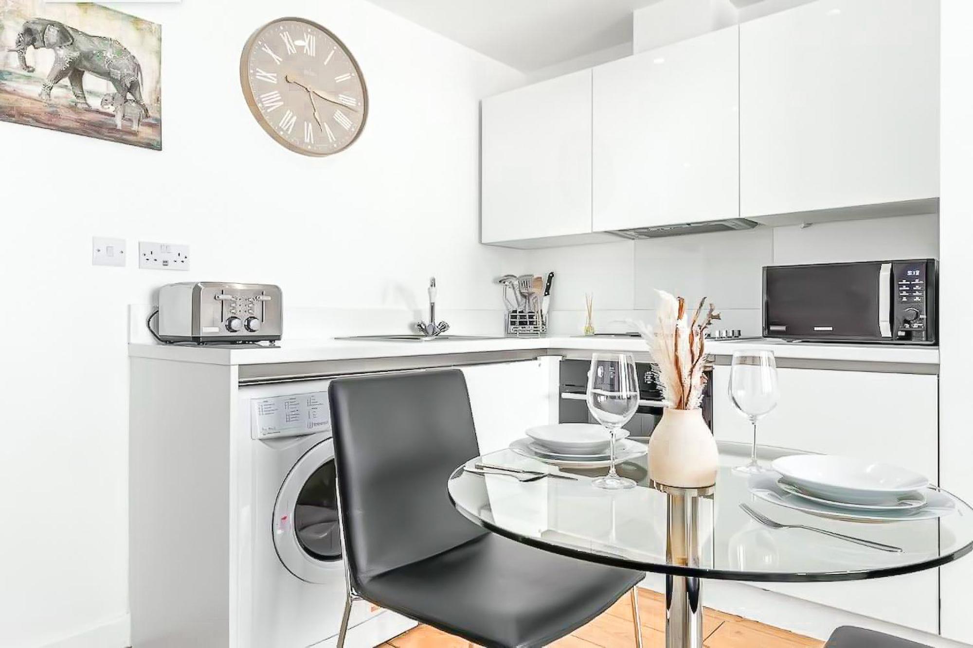 Piccadilly, Soho 1 Bedroom Sleep 6 Vr1 Londra Dış mekan fotoğraf